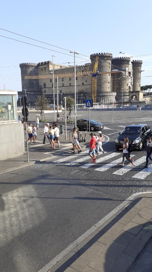 La Dependance Di Marcello Napoli Centro Hotel Bagian luar foto